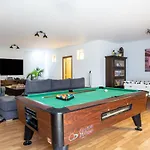 Syrah Villa *